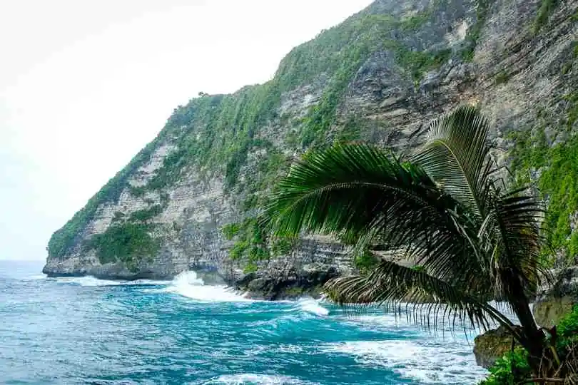 Pererenan Cliff & Seganing Falls In Nusa Penida, Bali